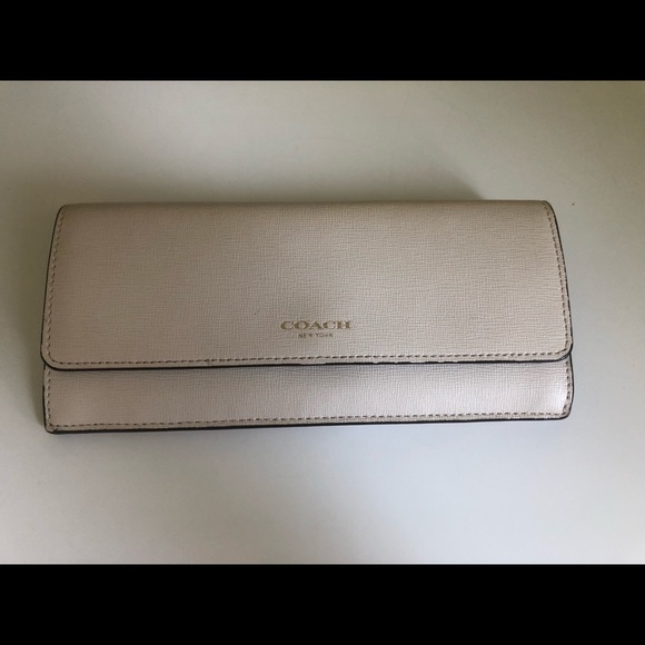 Coach White Leather Snap Wallet